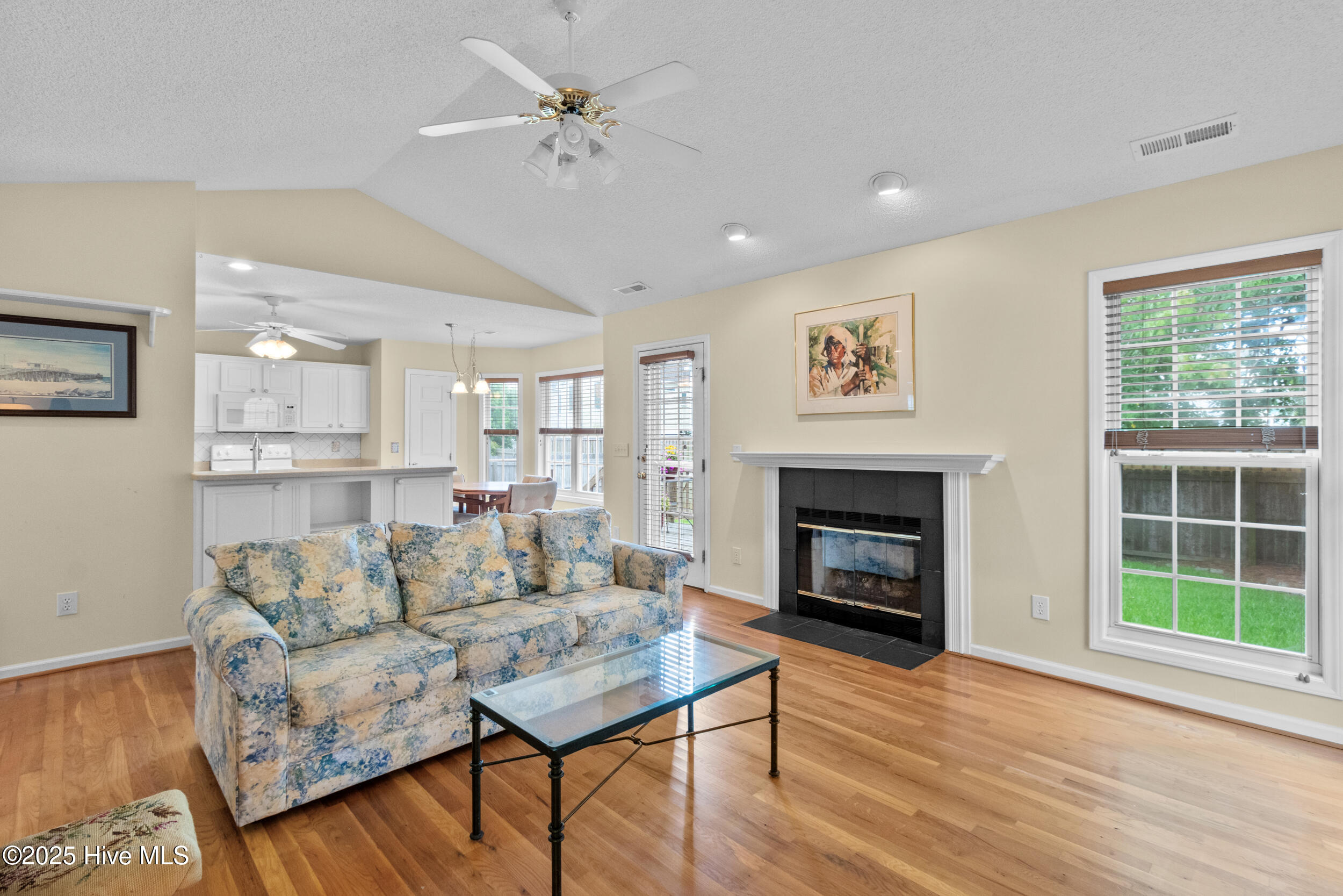 Carolina Beach, North Carolina, 28428, United States, 3 Bedrooms Bedrooms, ,2 BathroomsBathrooms,Residential,For Sale,1890740