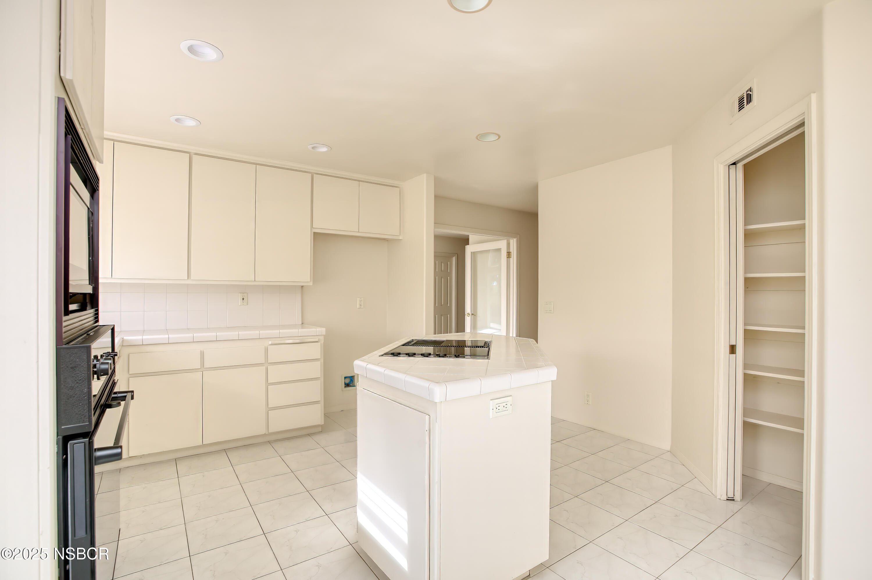 Santa Maria, California, 93455, United States, 5 Bedrooms Bedrooms, ,3 BathroomsBathrooms,Residential,For Sale,1921719