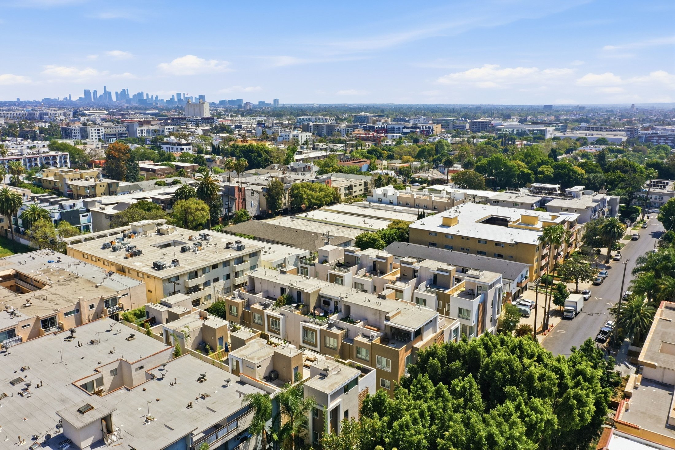  1400 North Fuller Avenue - 物件實景