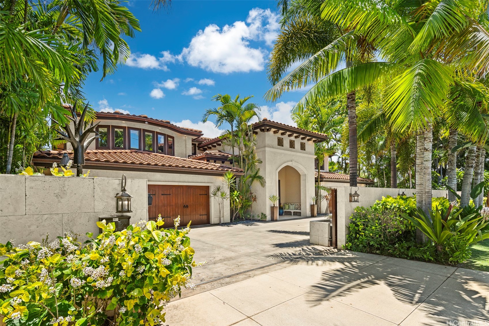 Honolulu, Hawaii, 96816, United States, 5 Bedrooms Bedrooms, ,8 BathroomsBathrooms,Residential,For Sale,1859749