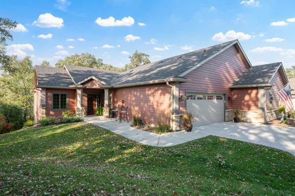 Rochester, Minnesota, 55901, United States, 4 Bedrooms Bedrooms, ,2 BathroomsBathrooms,Residential,For Sale,1959385