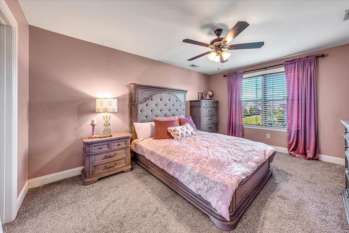 Murfreesboro, Tennessee, 37128, United States, 4 Bedrooms Bedrooms, ,4 BathroomsBathrooms,Residential,For Sale,1921646