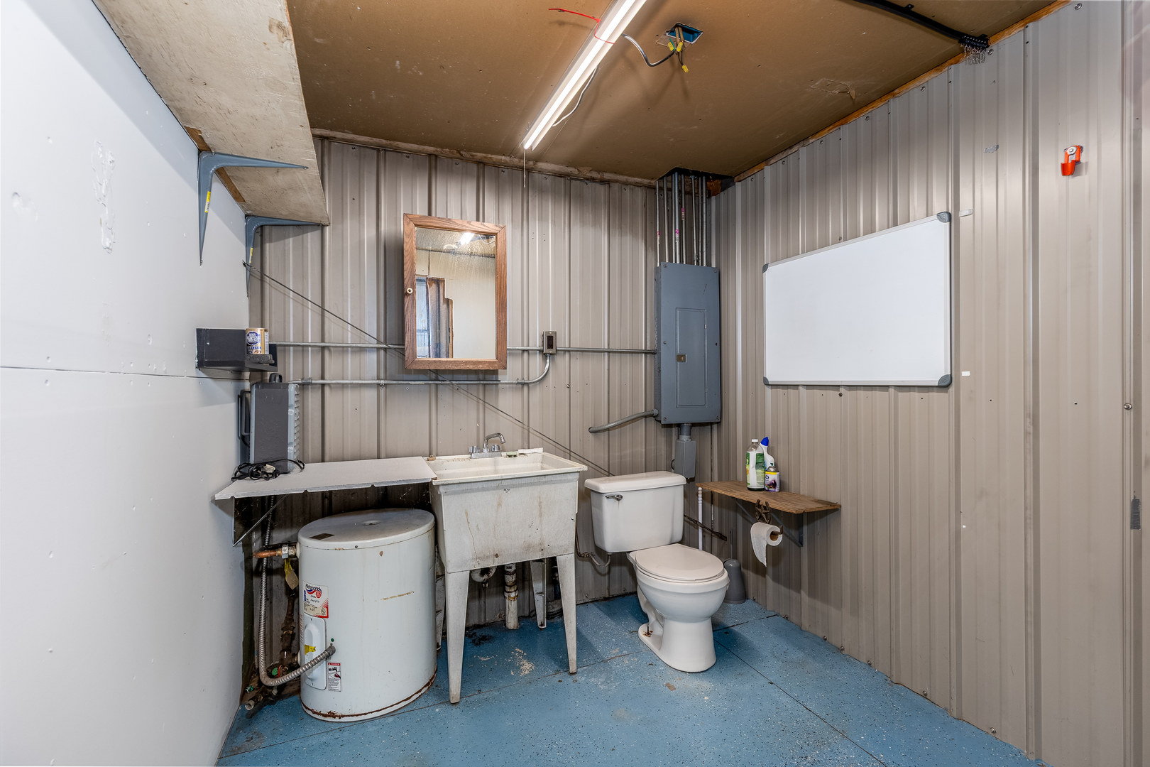 Ottawa, Illinois, 61350, United States, 3 Bedrooms Bedrooms, ,3 BathroomsBathrooms,Residential,For Sale,1957574