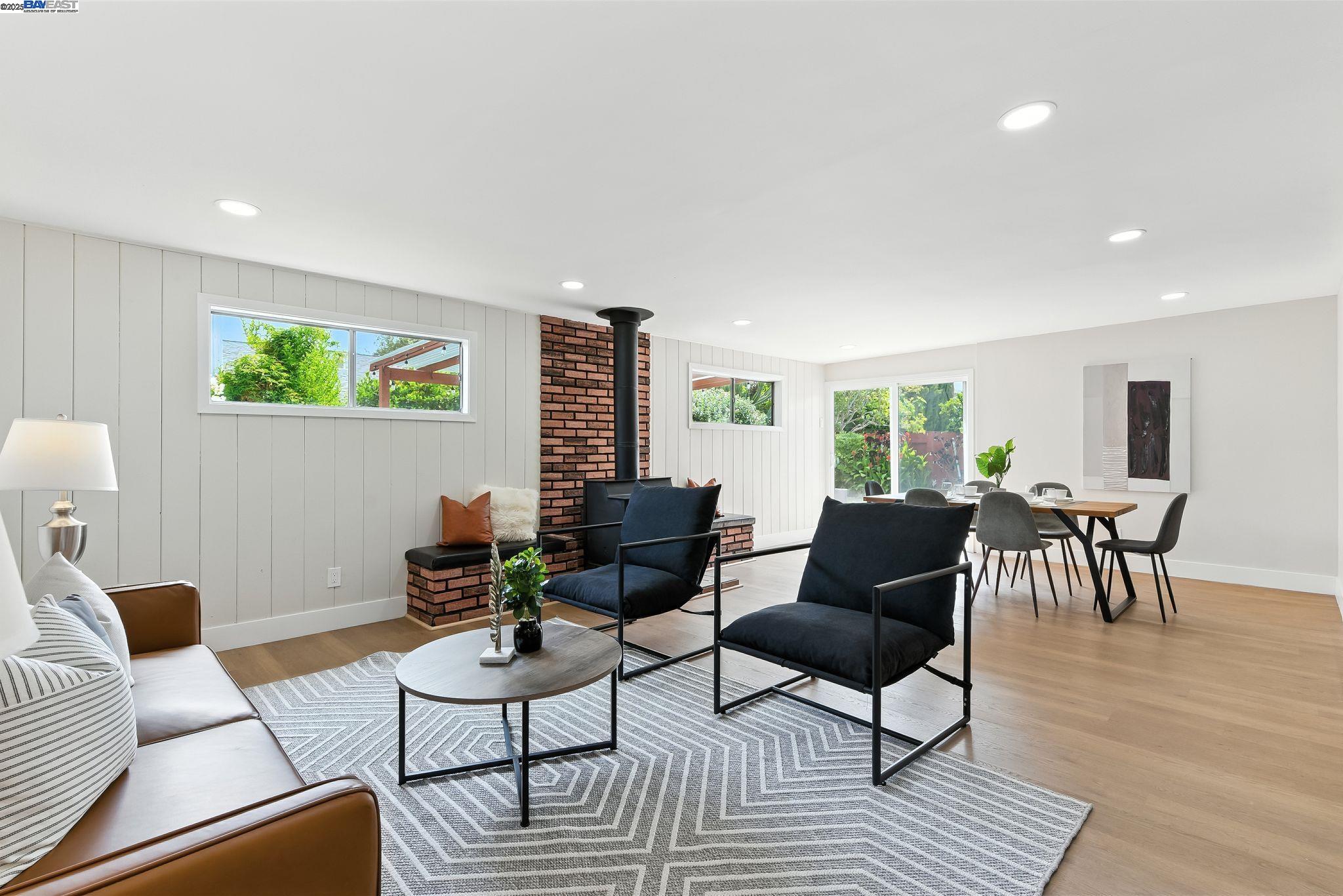 Newark, California, 94560, United States, 3 Bedrooms Bedrooms, ,2 BathroomsBathrooms,Residential,For Sale,1947104