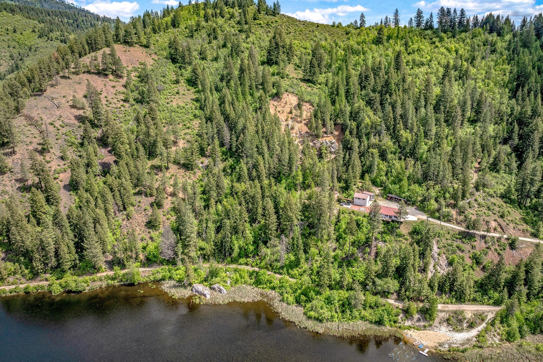  Lake Retreat on Private Acreage - 物件實景