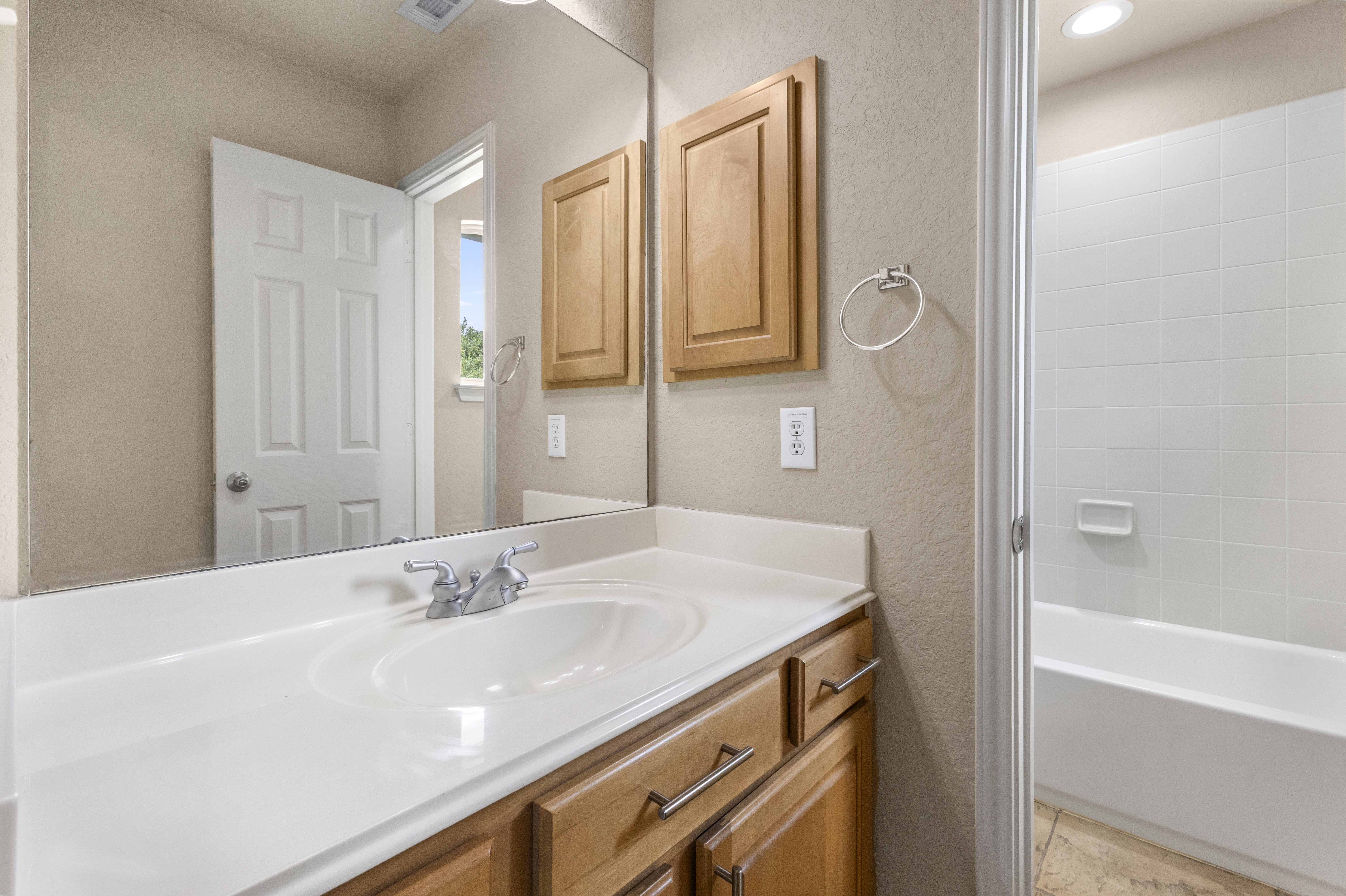  Energy Efficient Stone Oak Living in Gated Mesa Grande - 物件實景