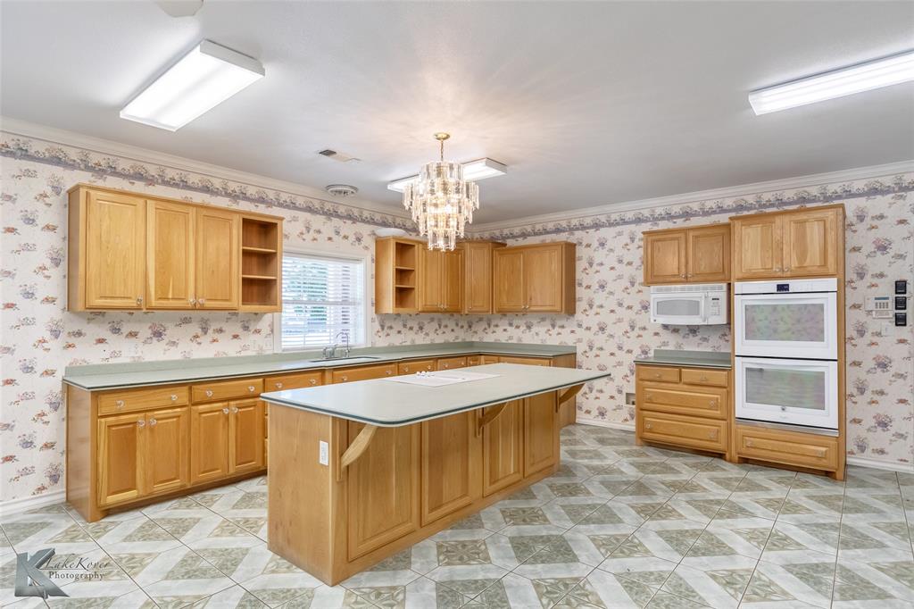 Abilene, Texas, 79602, United States, 3 Bedrooms Bedrooms, ,2 BathroomsBathrooms,Residential,For Sale,1848196
