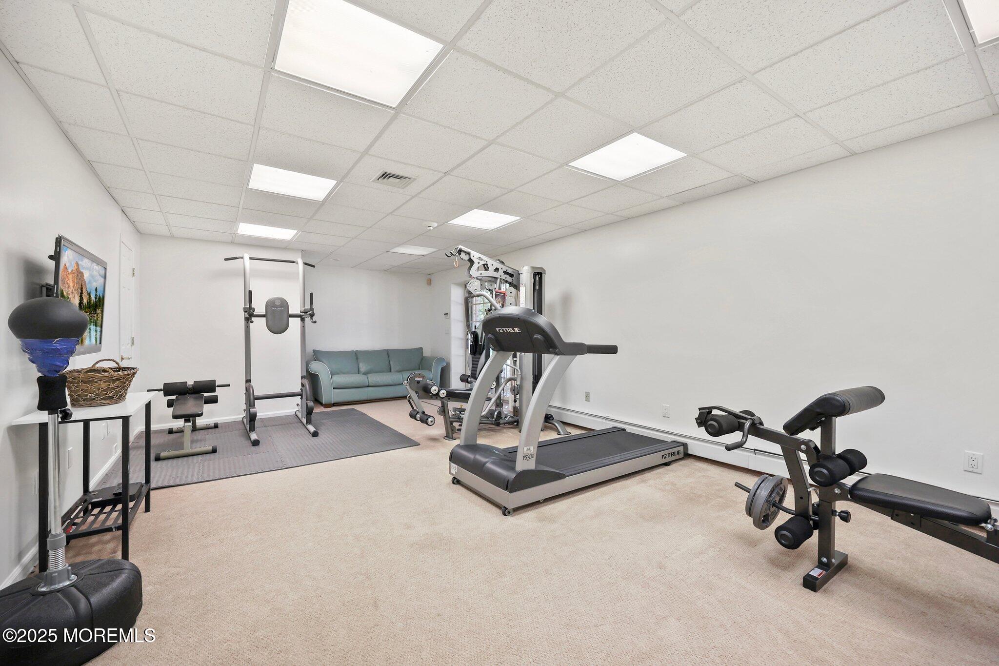 Manalapan, New Jersey, 07726, United States, 5 Bedrooms Bedrooms, ,7 BathroomsBathrooms,Residential,For Sale,1979083