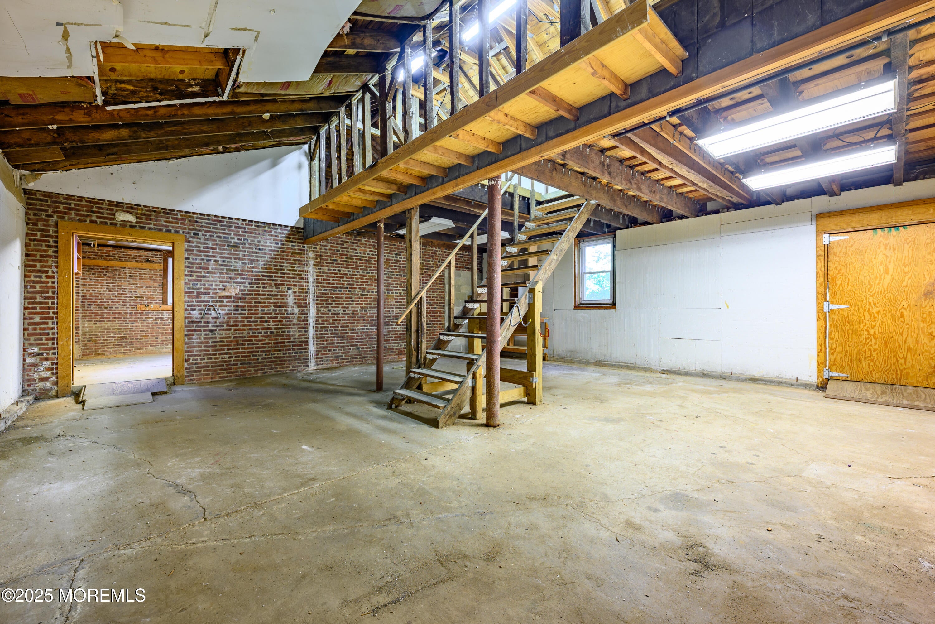 Marlboro, New Jersey, 07746, United States, 3 Bedrooms Bedrooms, ,3 BathroomsBathrooms,Residential,For Sale,1974582