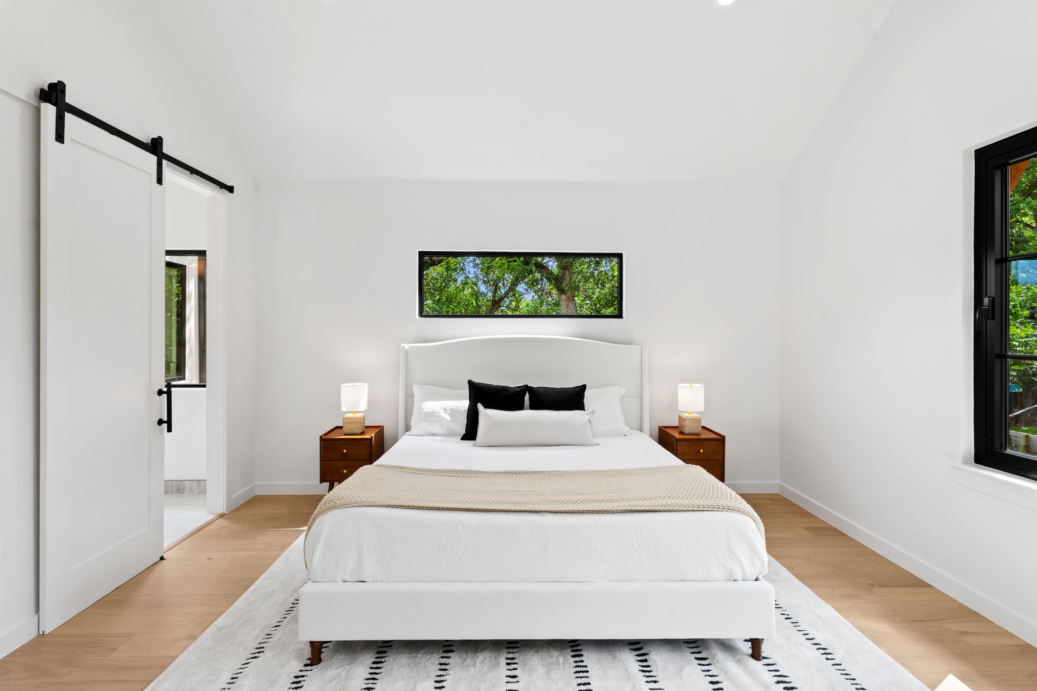  Contemporary Design with Timeless Architecture in South Austin - 物件實景