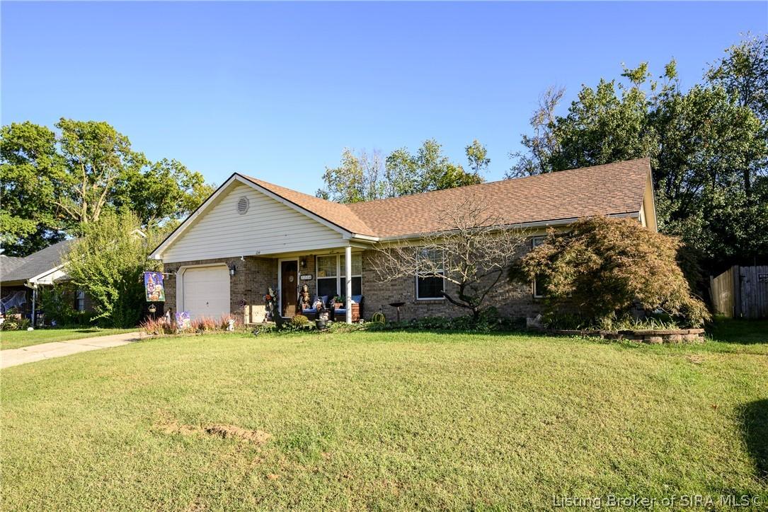 Whitehorse Vale Dr, Jeffersonville, IN 47130 #1