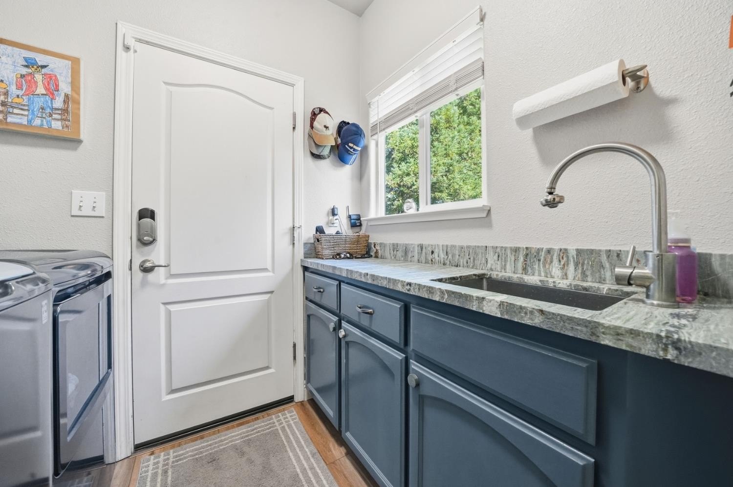 Valley Springs, California, 95252, United States, 3 Bedrooms Bedrooms, ,2 BathroomsBathrooms,Residential,For Sale,1981234