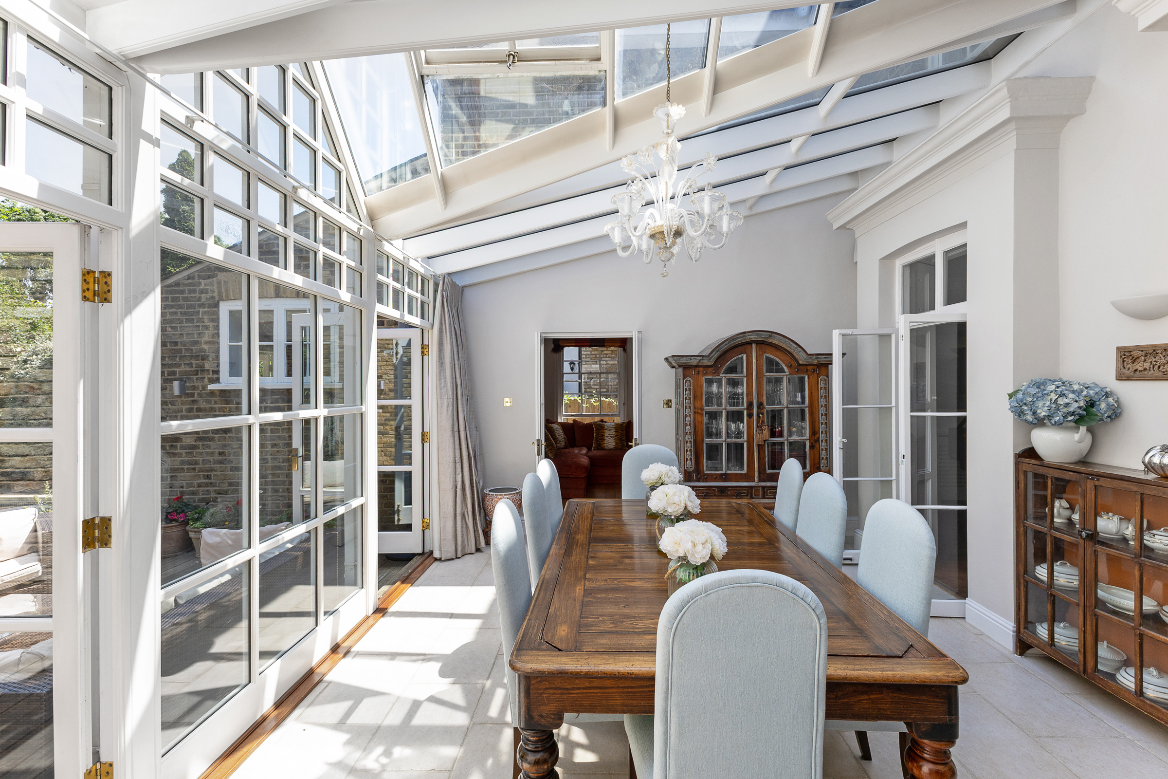  A Detached Victorian Family House with a Swimming Pool in Wimbledon Village - 物件實景