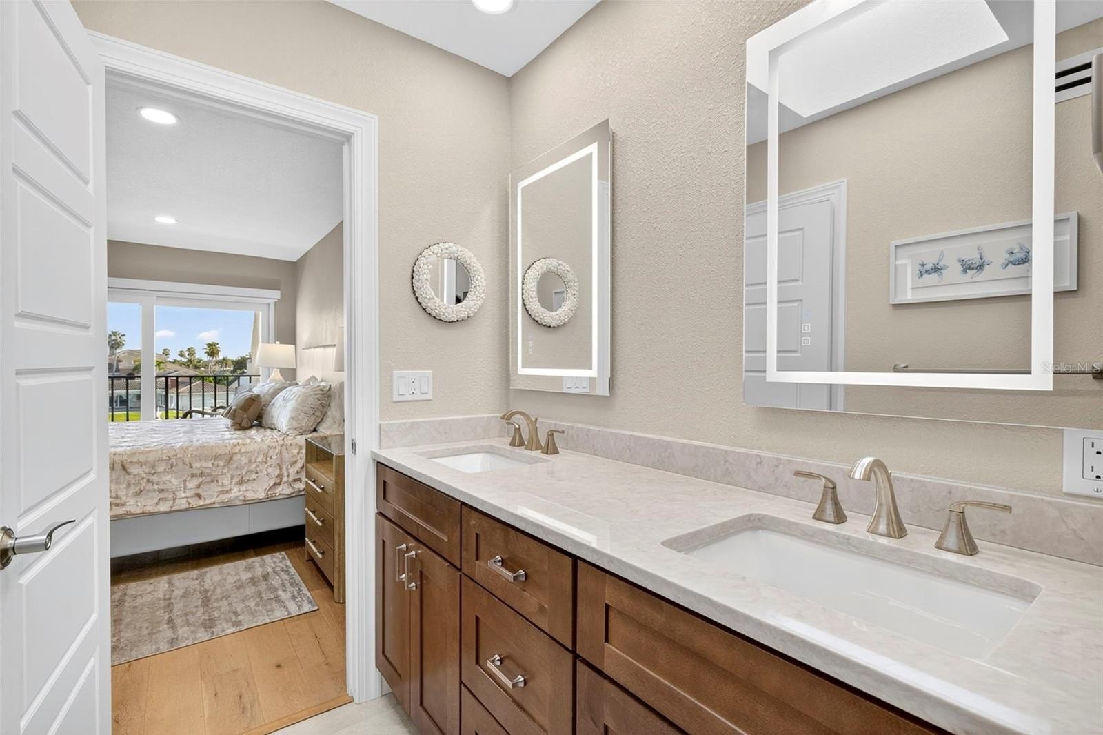 CLEARWATER BEACH, Florida, 33767, United States, 3 Bedrooms Bedrooms, ,3 BathroomsBathrooms,Residential,For Sale,1976812