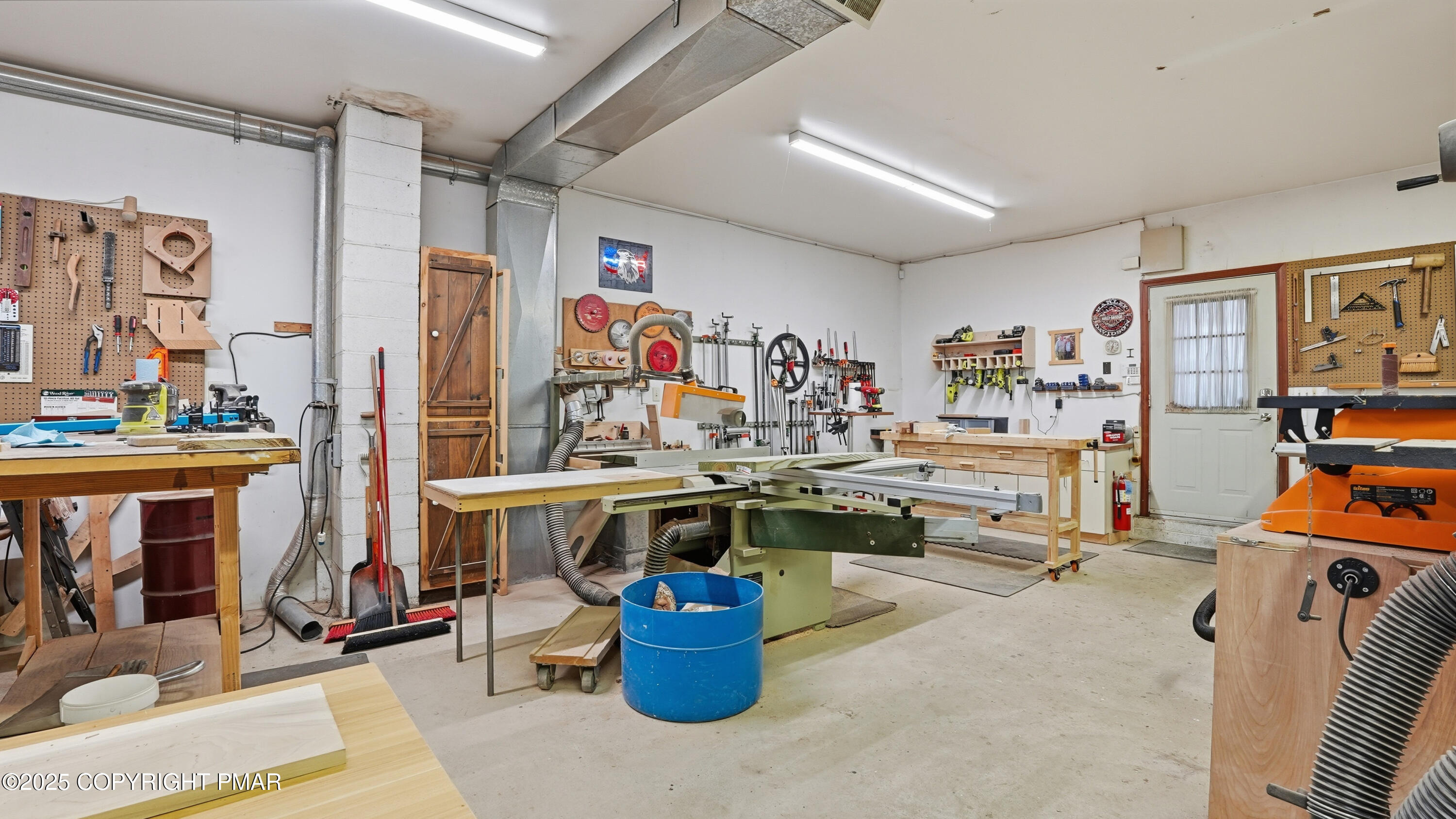 Allentown, Pennsylvania, 18103, United States, 3 Bedrooms Bedrooms, ,2 BathroomsBathrooms,Residential,For Sale,1993395