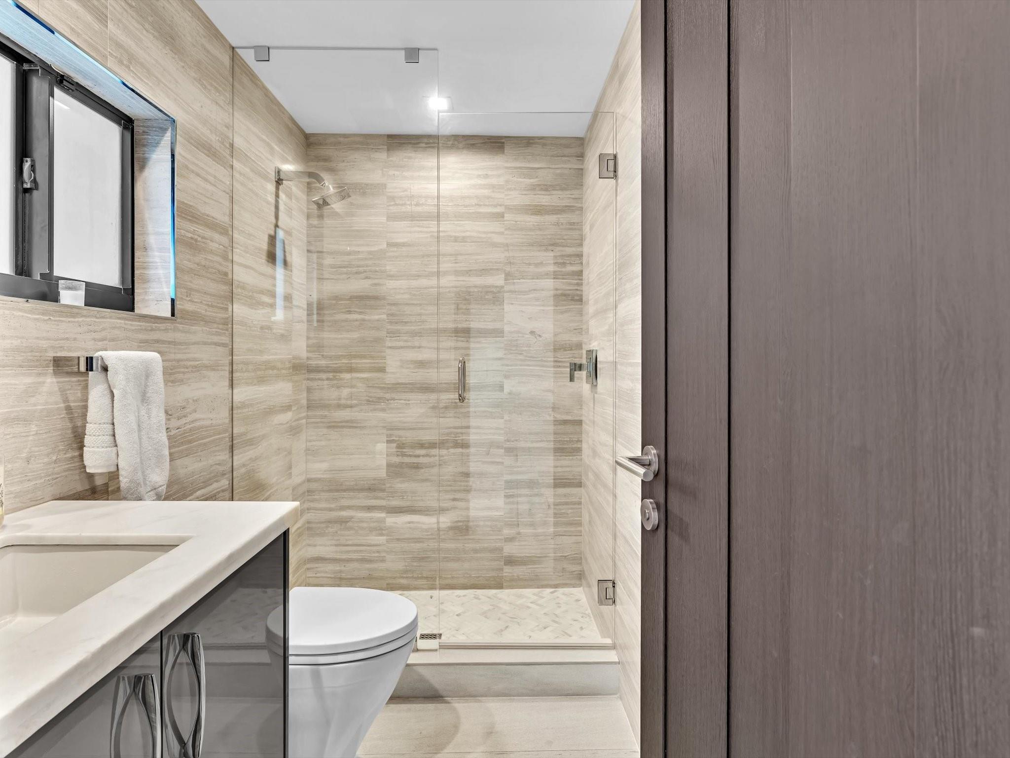 Fort Lauderdale, Florida, 33308, United States, 7 Bedrooms Bedrooms, ,8 BathroomsBathrooms,Residential,For Sale,1975659