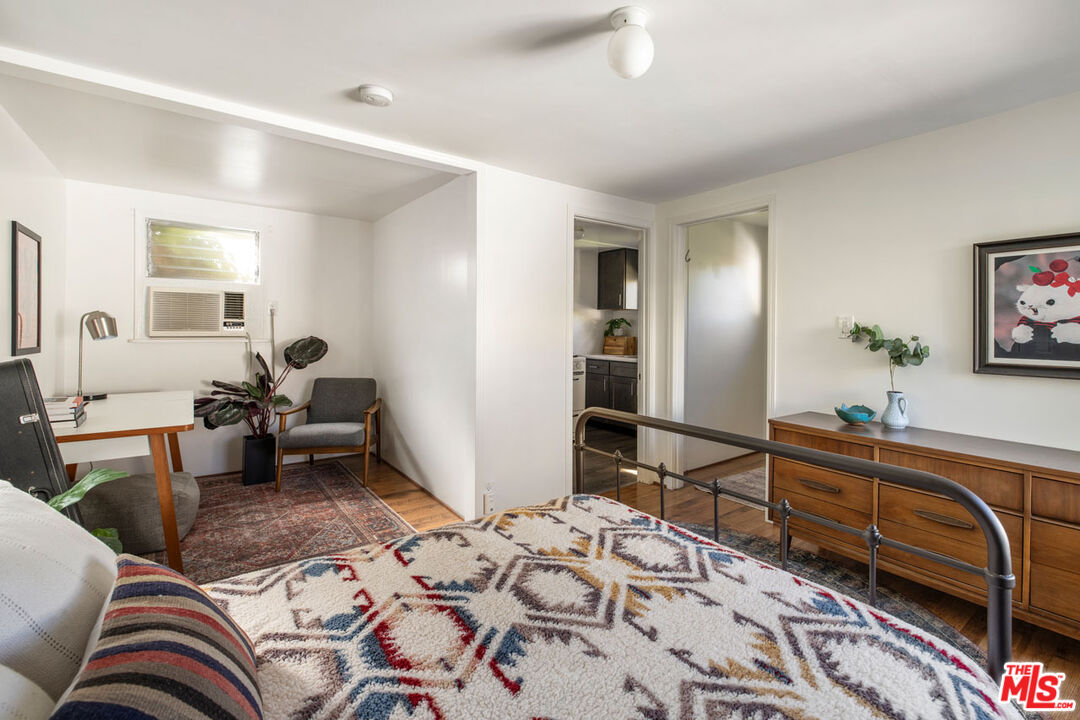 Los Angeles, California, 90027, United States, 4 Bedrooms Bedrooms, ,3 BathroomsBathrooms,Residential,For Sale,1989477