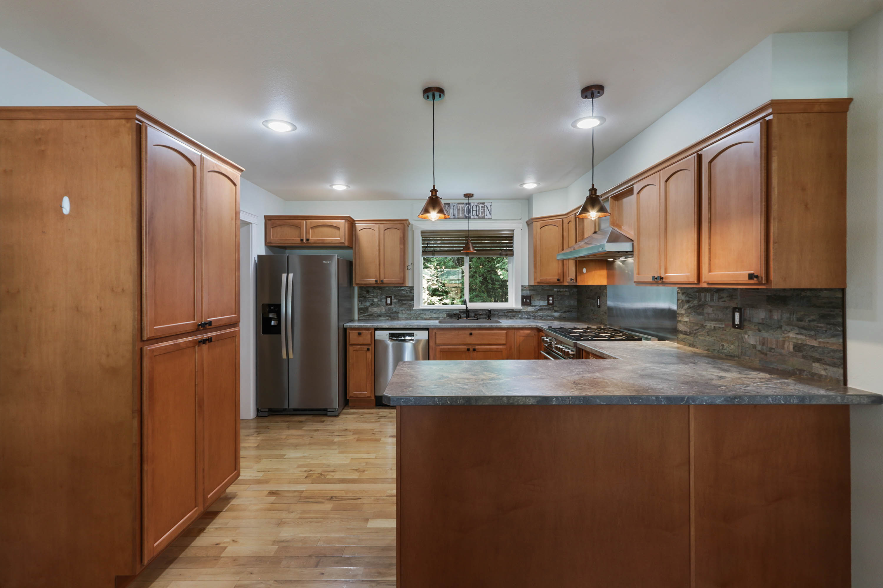 Sandpoint, Idaho, 83864, United States, 3 Bedrooms Bedrooms, ,2 BathroomsBathrooms,Residential,For Sale,1975029