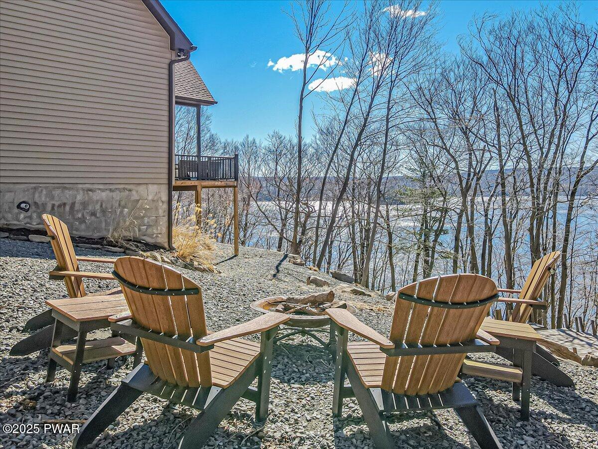 Lake Ariel, Pennsylvania, 18436, United States, 6 Bedrooms Bedrooms, ,4 BathroomsBathrooms,Residential,For Sale,2005698