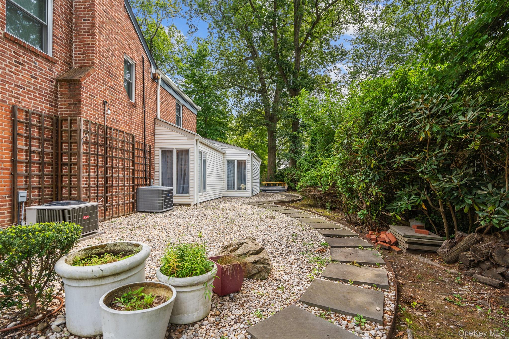  134 Wooleys Lane, Great Neck, NY, 11023 - 物件實景
