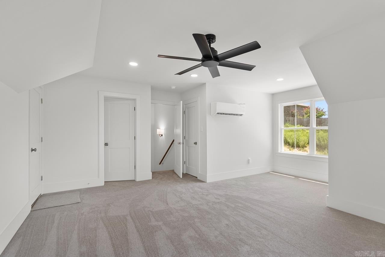 Benton, Arkansas, 72019, United States, 5 Bedrooms Bedrooms, ,4 BathroomsBathrooms,Residential,For Sale,1998689