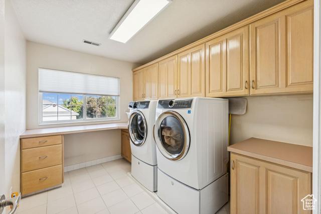 Layton, Utah, 84040, United States, 5 Bedrooms Bedrooms, ,4 BathroomsBathrooms,Residential,For Sale,1992771