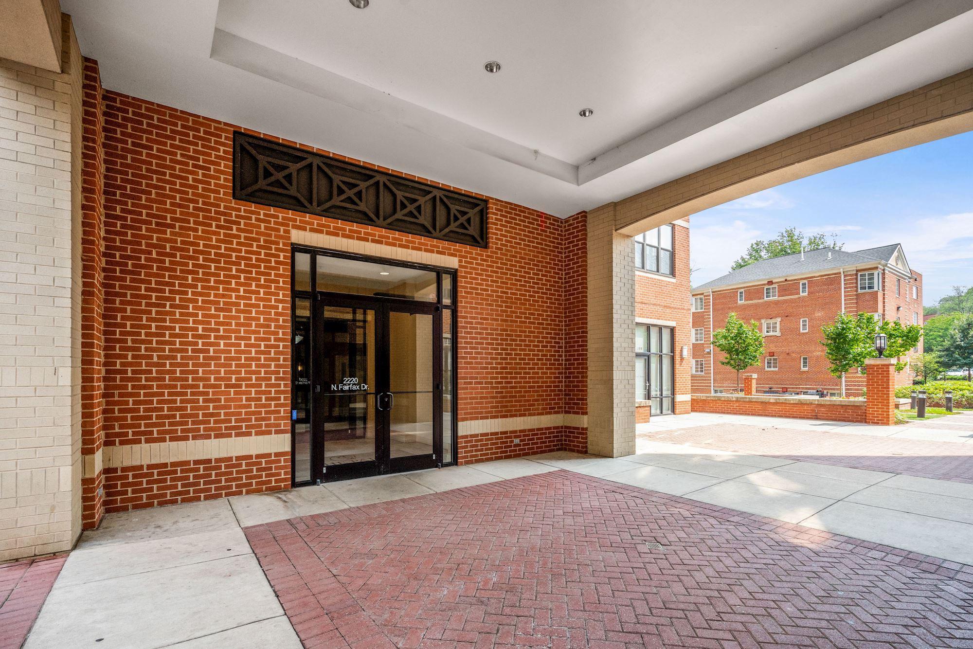  2220 Fairfax Drive, Arlington, VA, 22201 - 物件實景