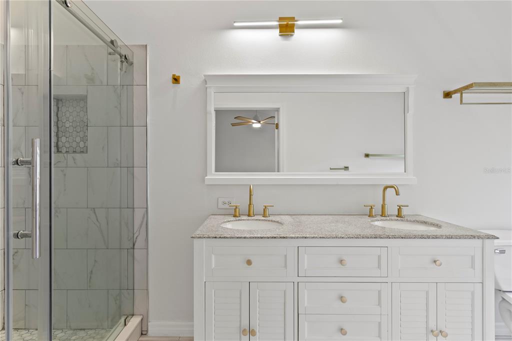 Tampa, Florida, 33602, United States, 3 Bedrooms Bedrooms, ,3 BathroomsBathrooms,Residential,For Sale,1902544