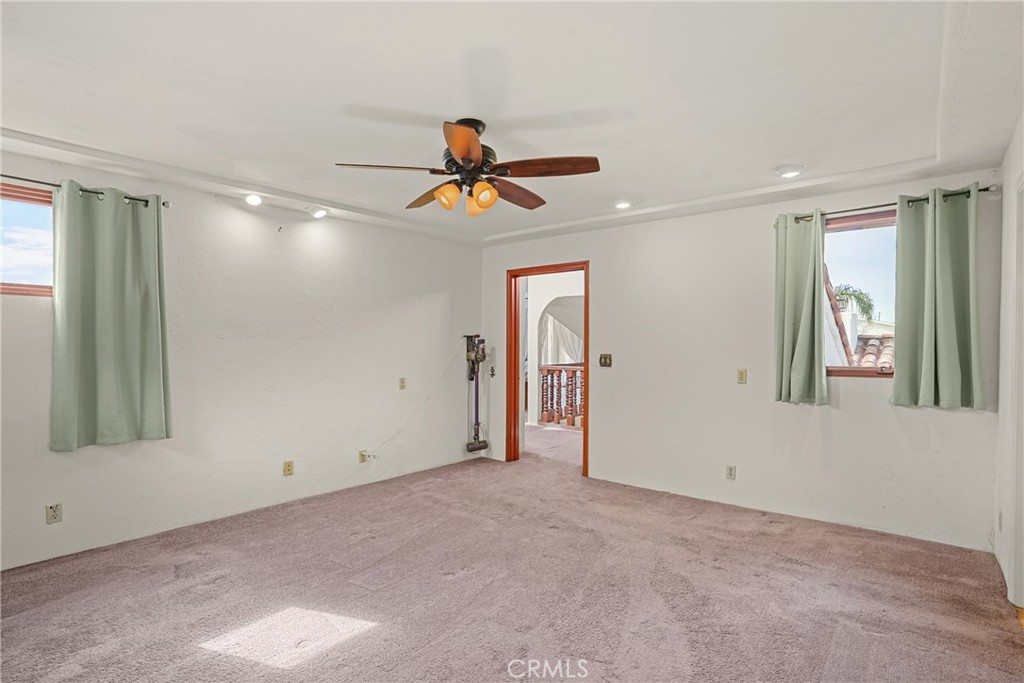 Santa Maria, California, 93454, United States, 5 Bedrooms Bedrooms, ,3 BathroomsBathrooms,Residential,For Sale,2032252
