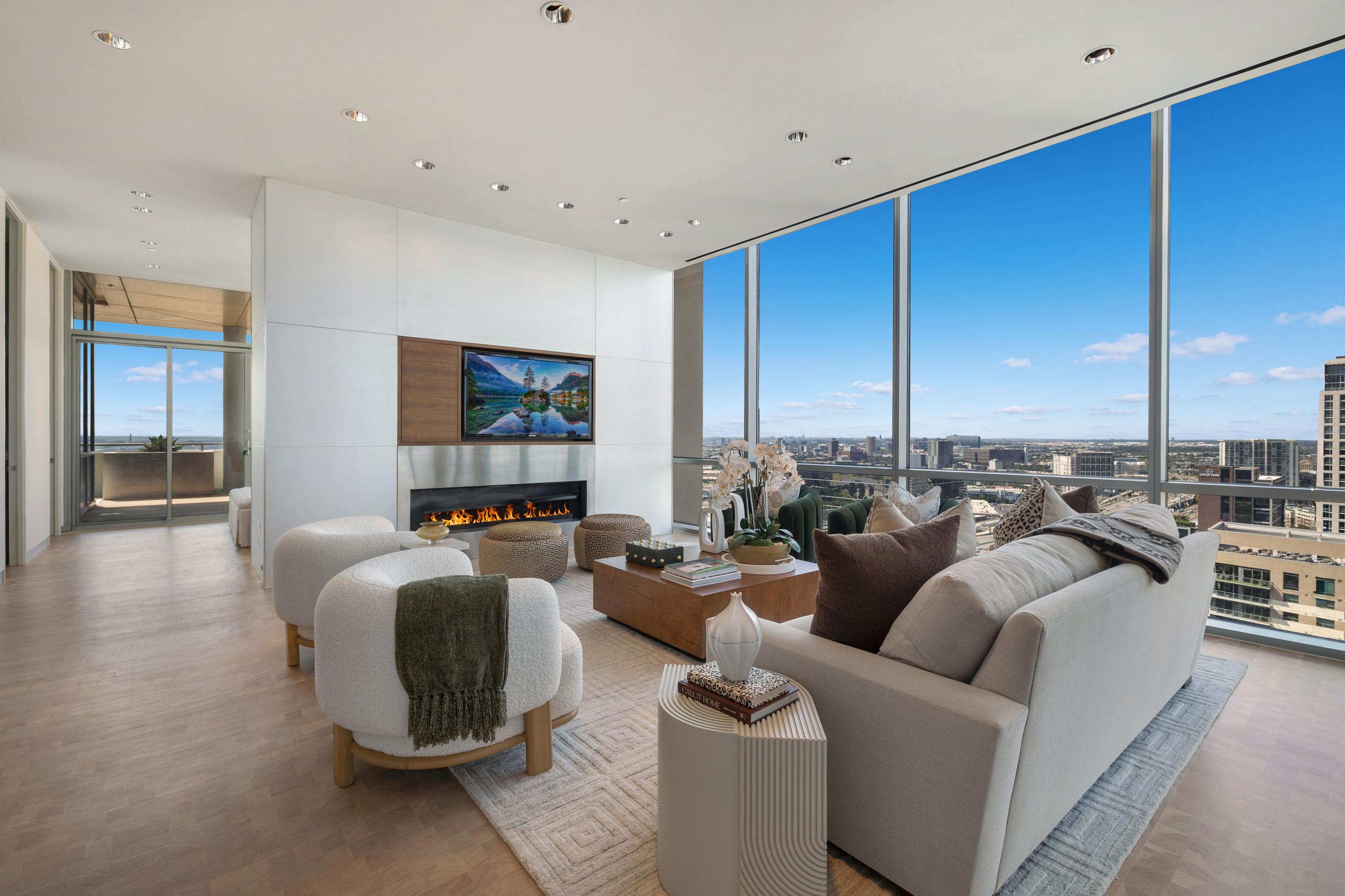  The House, Unit 2701 — 27th Floor Penthouse - 物件實景