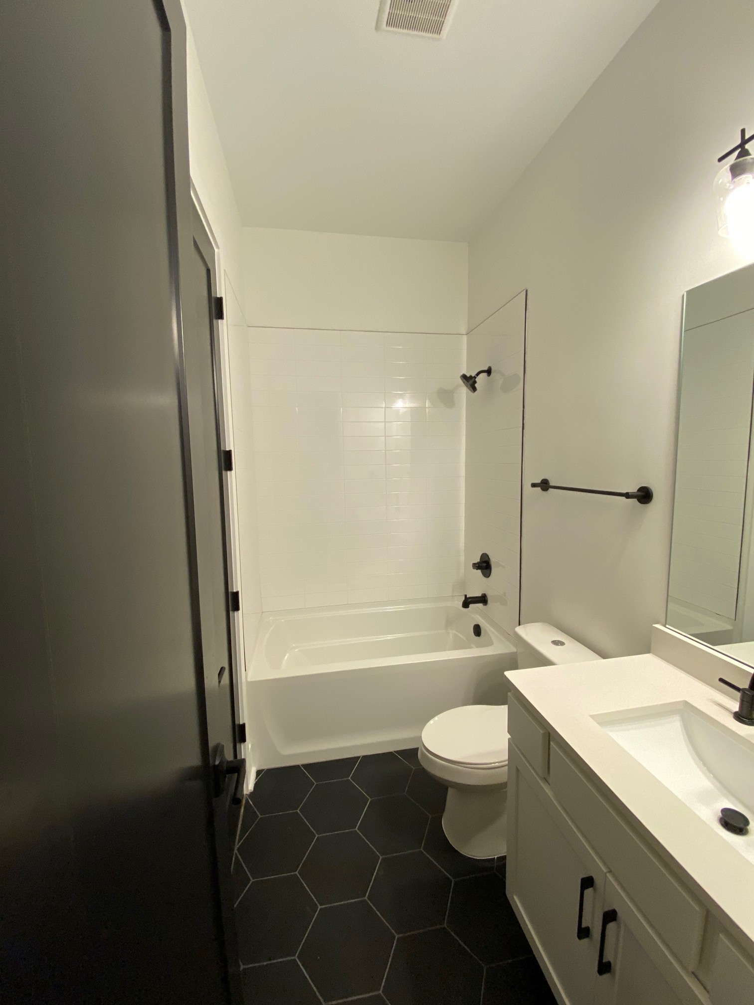 Nashville, Tennessee, 37207, United States, 4 Bedrooms Bedrooms, ,3 BathroomsBathrooms,Residential,For Sale,1921406