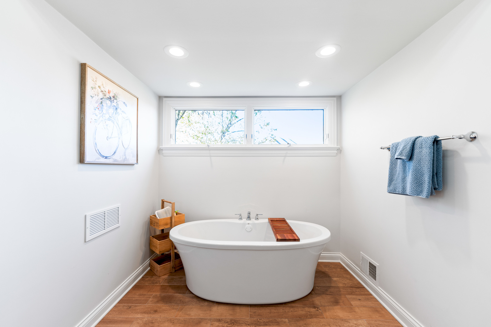 St. Charles, Illinois, 60175, United States, 5 Bedrooms Bedrooms, ,5 BathroomsBathrooms,Residential,For Sale,1989191