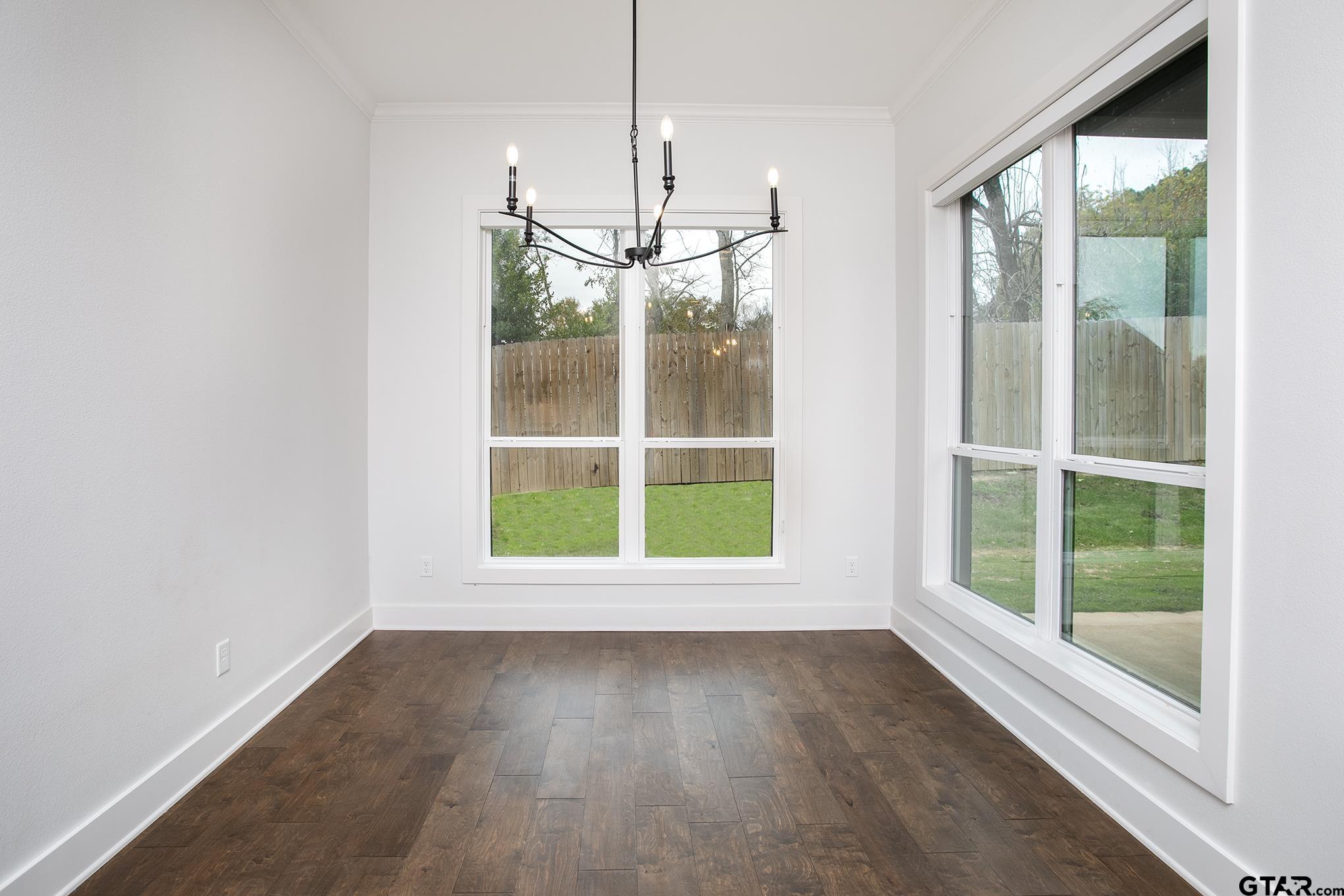 Tyler, Texas, 75703, United States, 5 Bedrooms Bedrooms, ,3 BathroomsBathrooms,Residential,For Sale,1900934