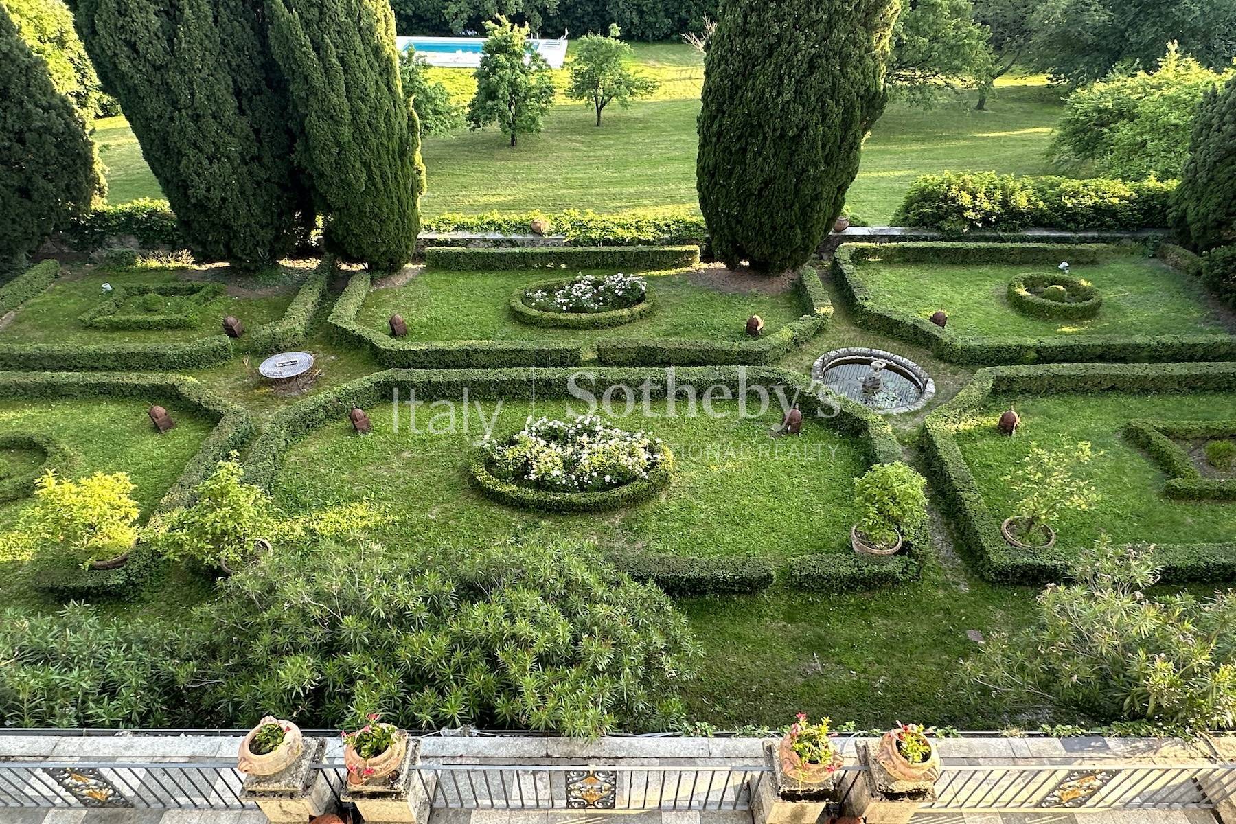  Charming mansion overlooking the Italian garden - 物件實景