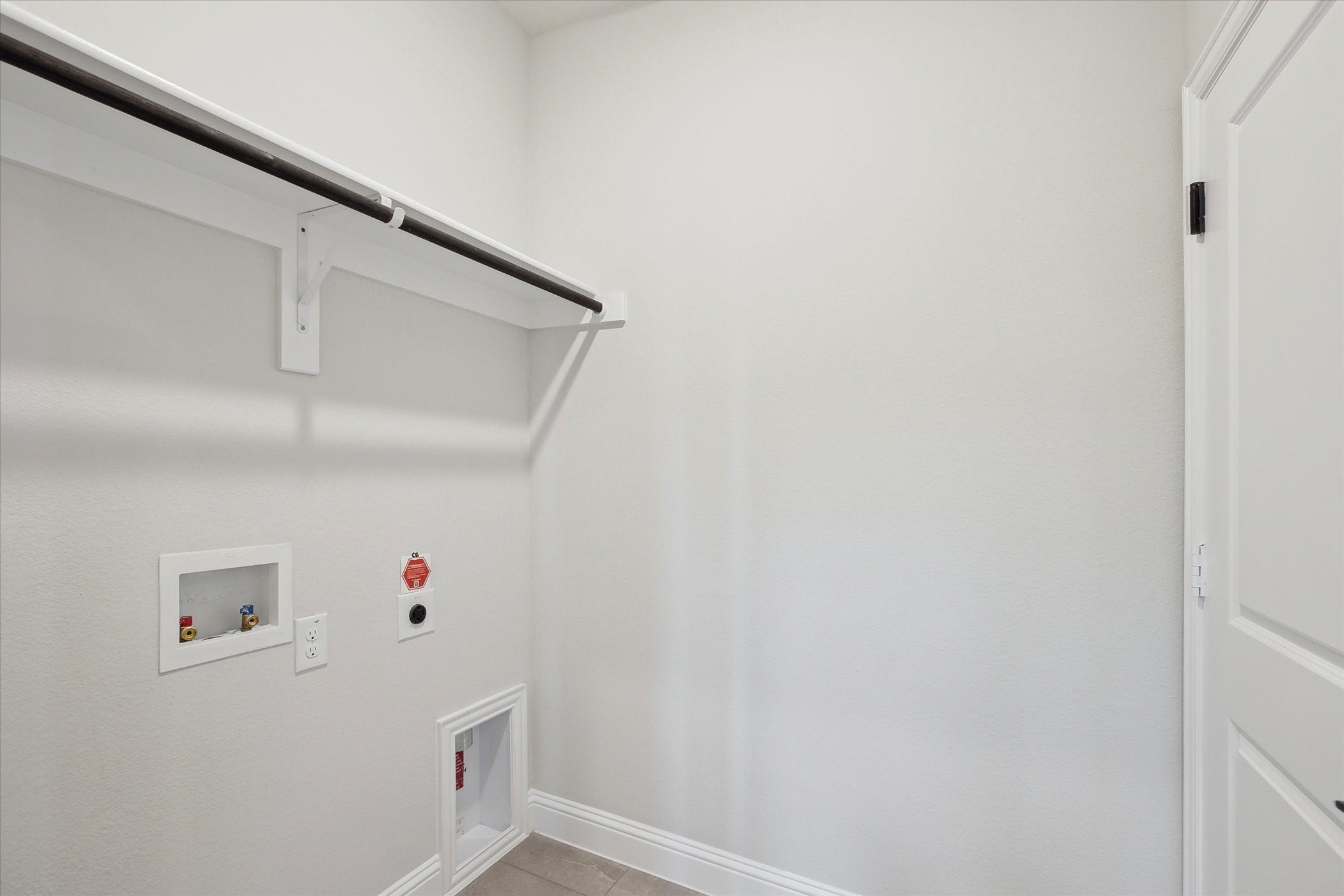 Aubrey, Texas, 76227, United States, 4 Bedrooms Bedrooms, ,3 BathroomsBathrooms,Residential,For Sale,1978632