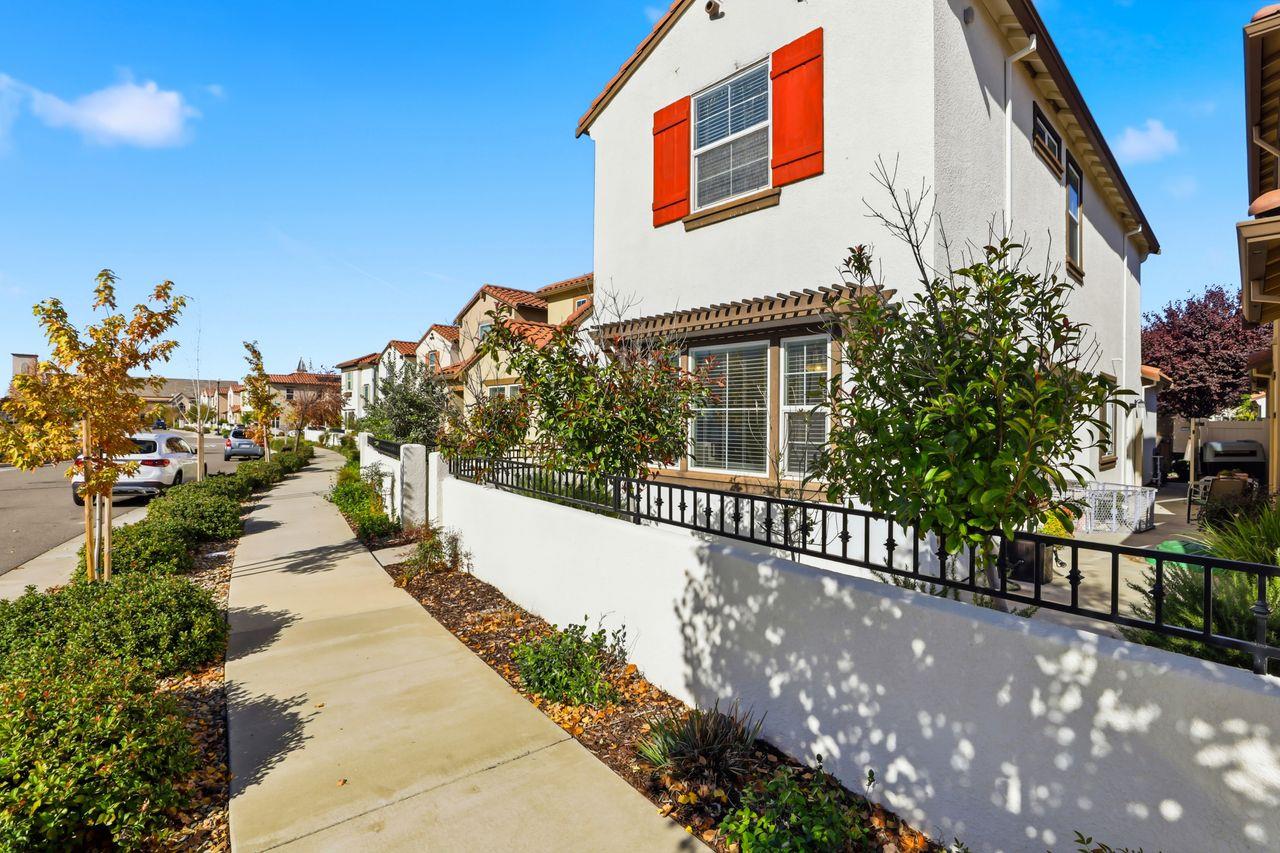 Roseville, California, 95747, United States, 3 Bedrooms Bedrooms, ,3 BathroomsBathrooms,Residential,For Sale,1993013