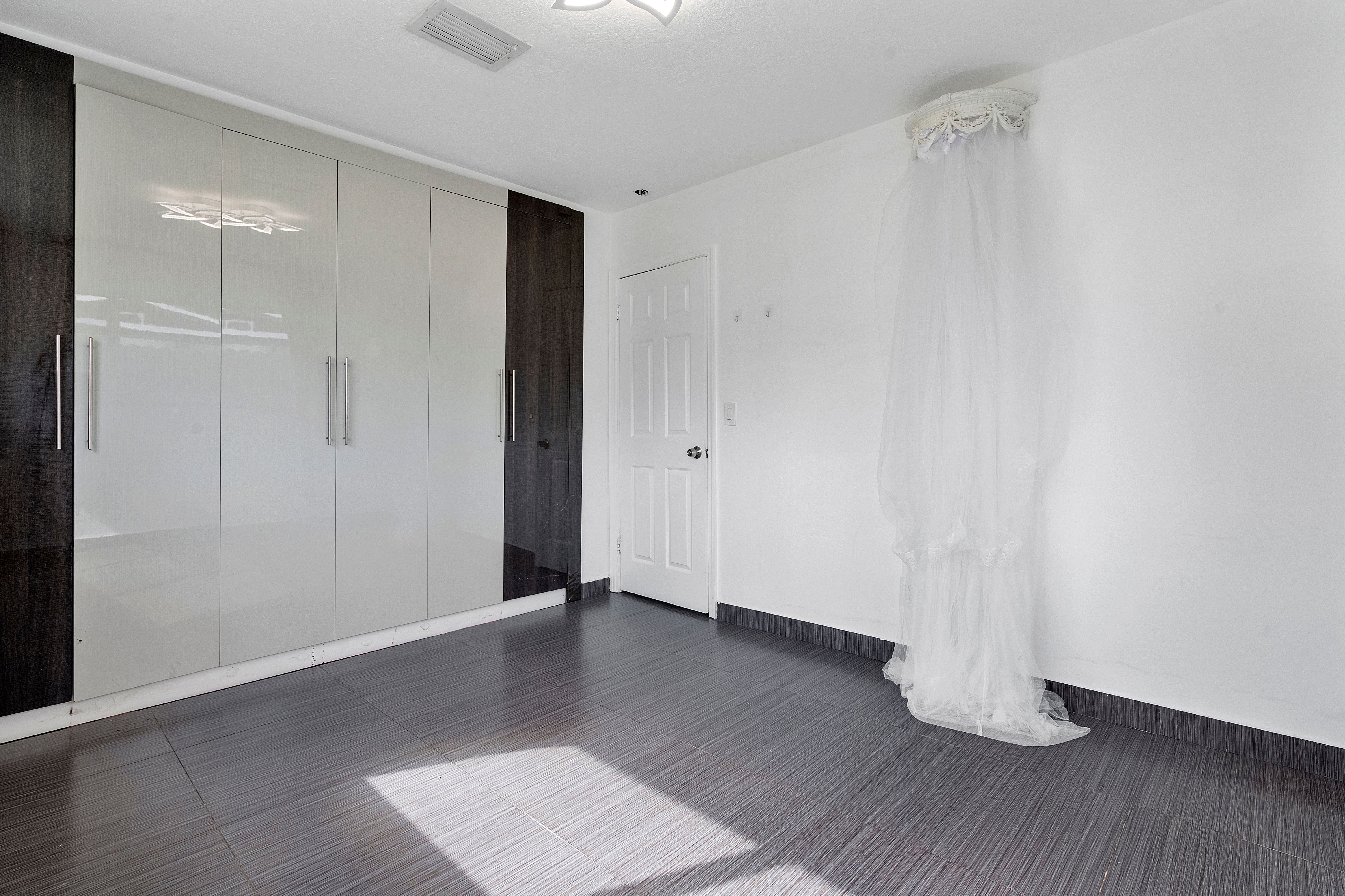  2505 NE 214th St, Aventura, FL, 33180 - 物件實景