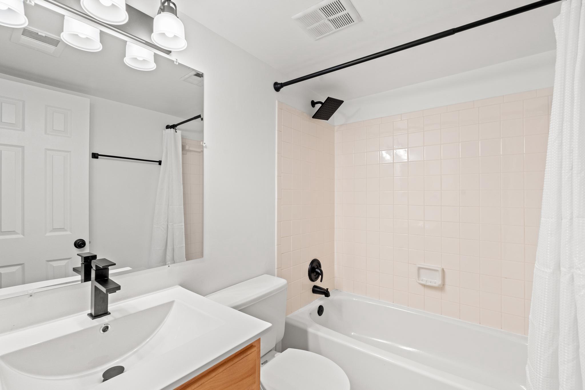  8405 Hollis Lane, Vienna, VA, 22182 - 物件實景