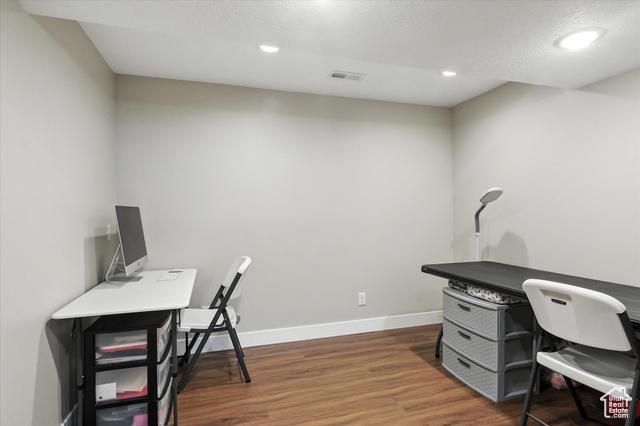 Hyrum, Utah, 84319, United States, 5 Bedrooms Bedrooms, ,3 BathroomsBathrooms,Residential,For Sale,1975409