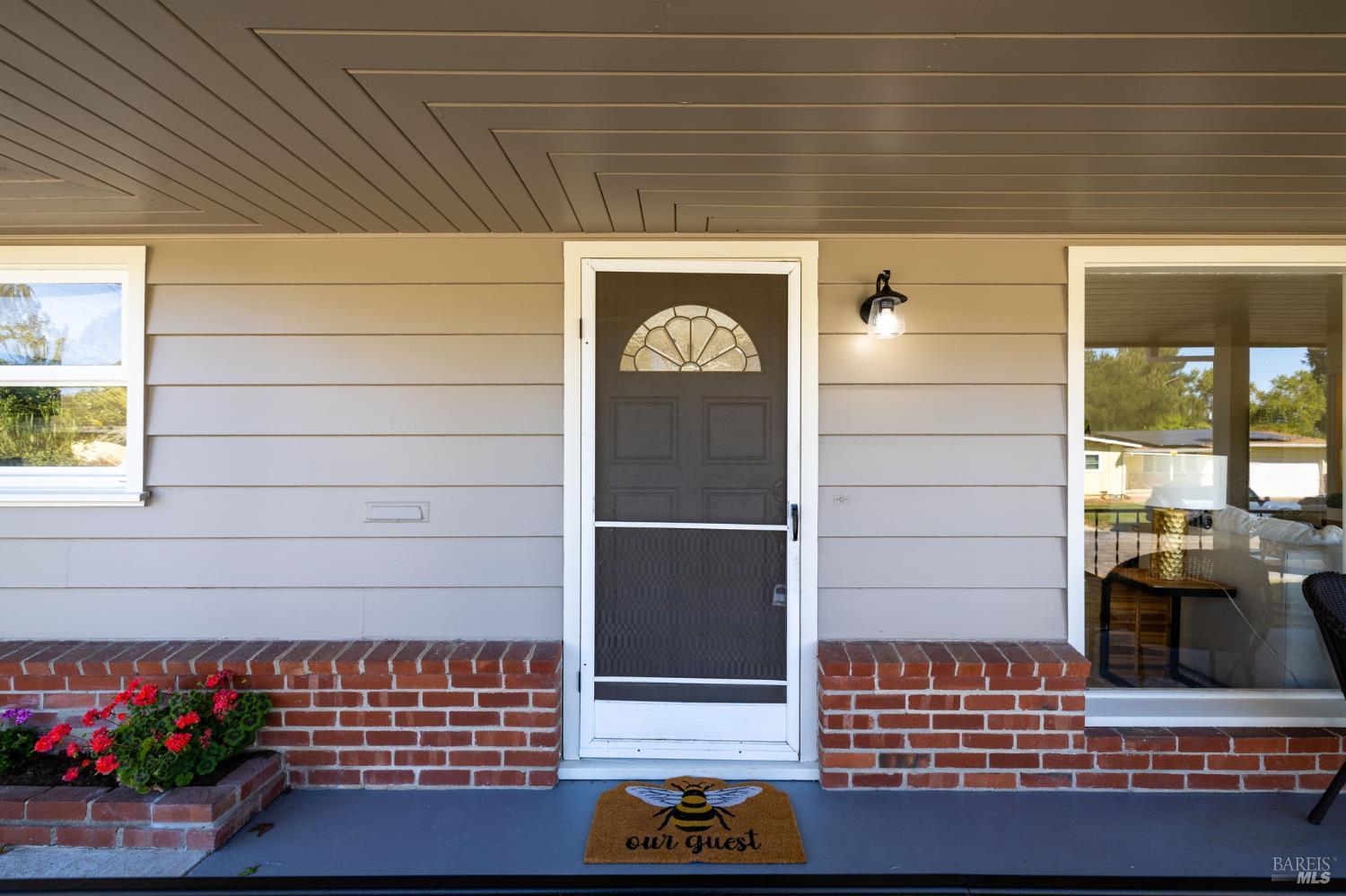 Sebastopol, California, 95472, United States, 2 Bedrooms Bedrooms, ,1 BathroomBathrooms,Residential,For Sale,2048872