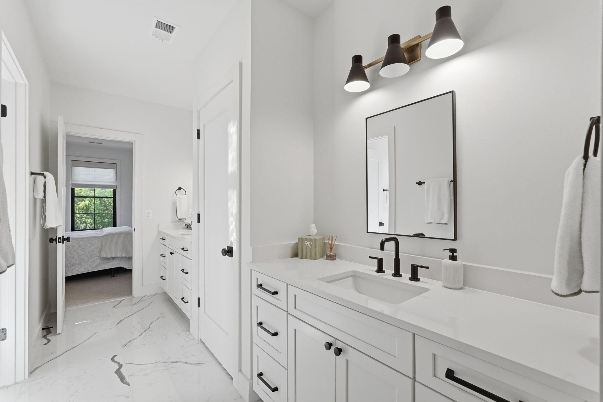  6026 Little Falls Road, Arlington, VA, 22207 - 物件實景