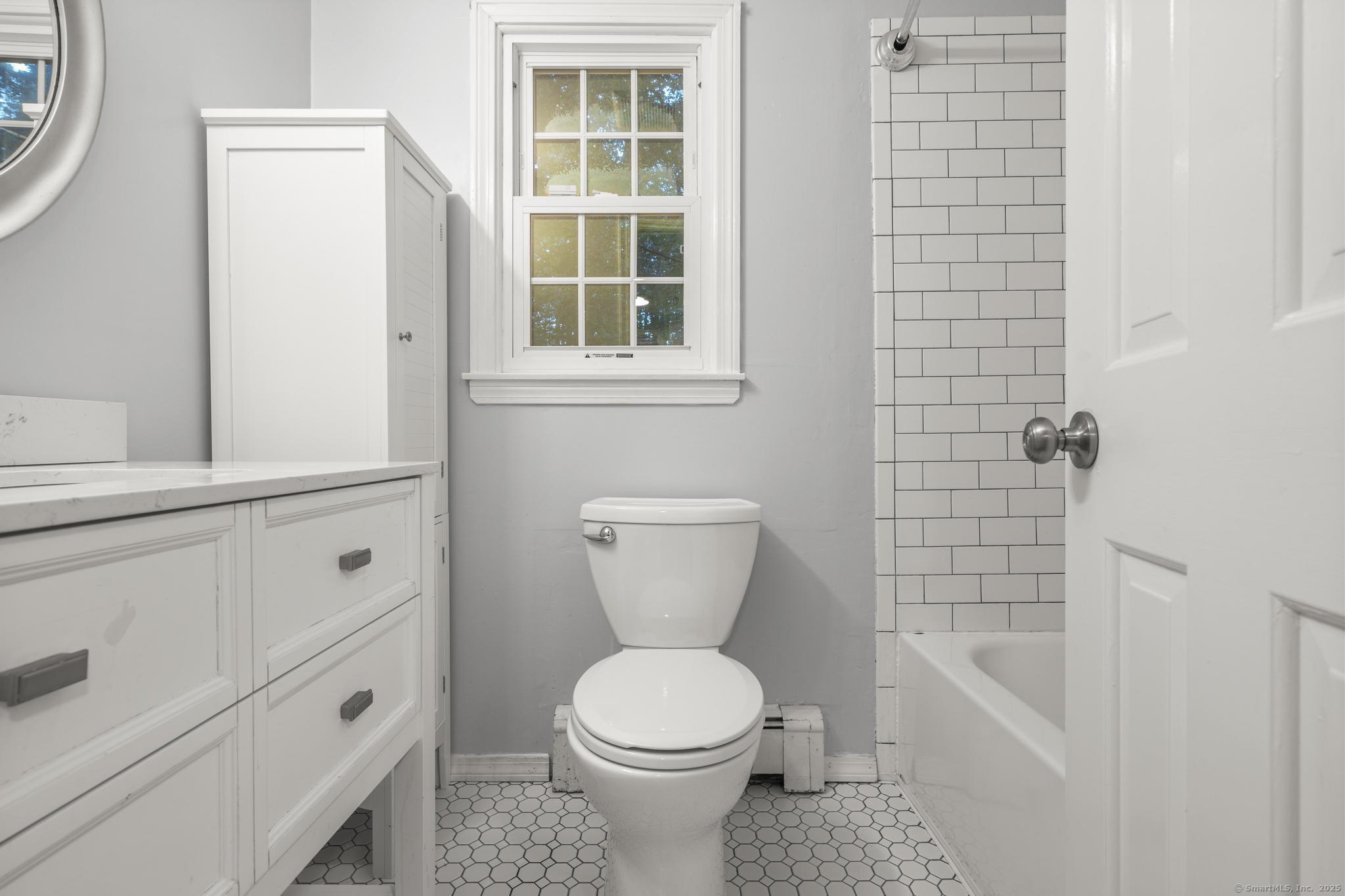 Madison, Connecticut, 06443, United States, 4 Bedrooms Bedrooms, ,3 BathroomsBathrooms,Residential,For Sale,1917489