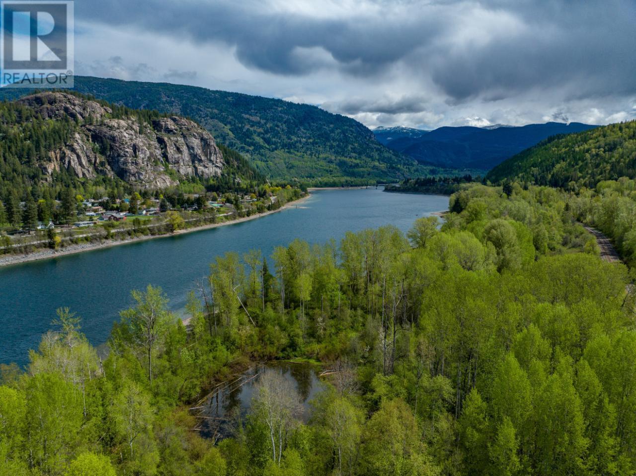 CASTLEGAR, British Columbia, V1N 3N3, CA, ,Residential,For Sale,1913542