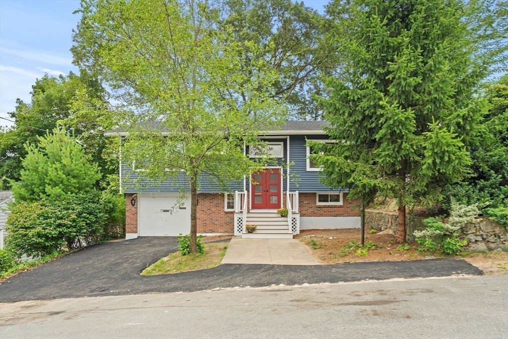 Lynn, Massachusetts, 01904, United States, 4 Bedrooms Bedrooms, ,2 BathroomsBathrooms,Residential,For Sale,1944946