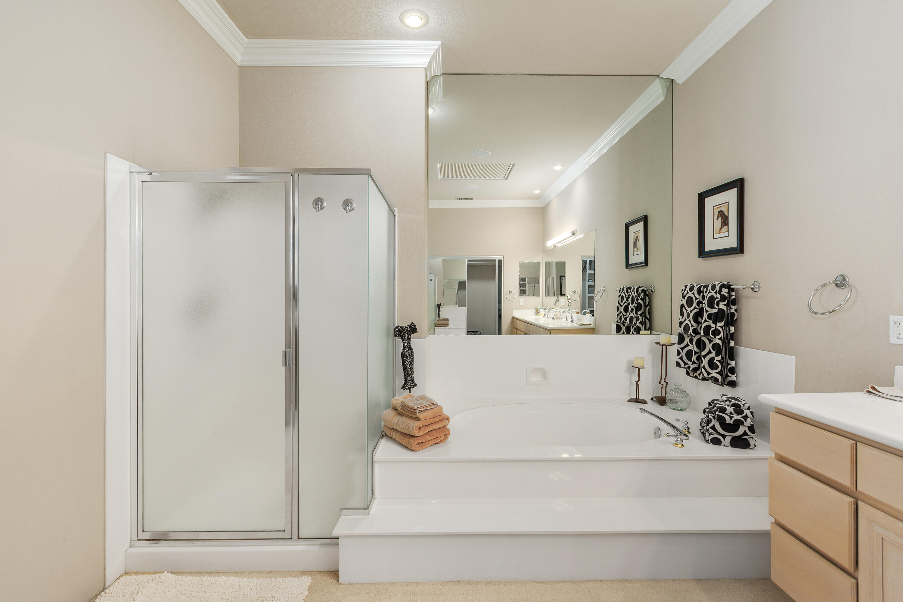 Rancho Mirage, California, 92270, United States, 3 Bedrooms Bedrooms, ,3 BathroomsBathrooms,Residential,For Sale,1868792