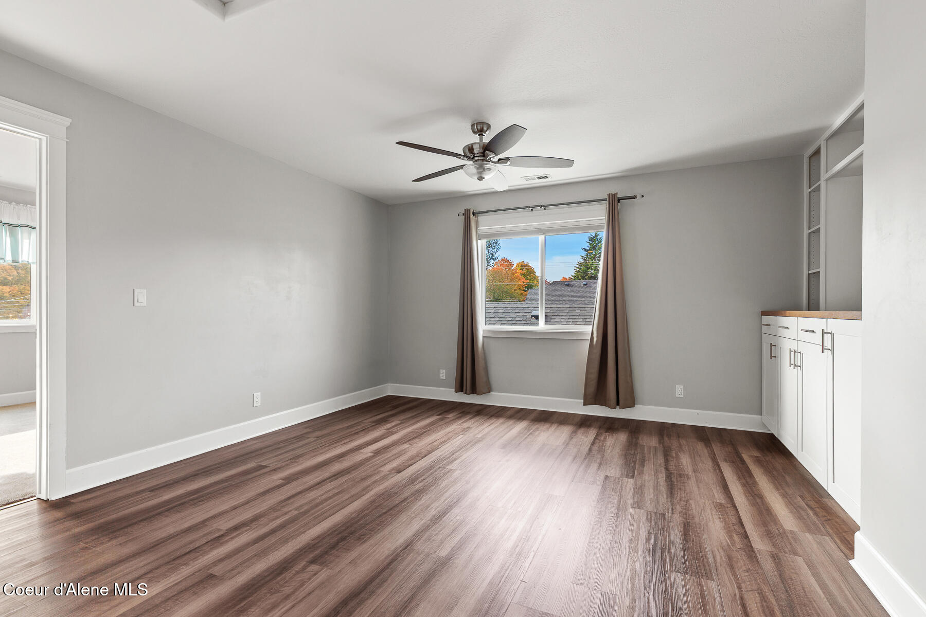 Coeur d'Alene, Idaho, 83814, United States, 3 Bedrooms Bedrooms, ,4 BathroomsBathrooms,Residential,For Sale,1976141