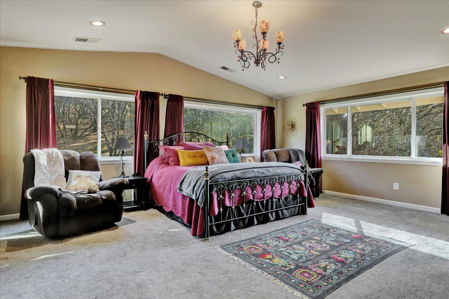 Grass Valley, California, 95949, United States, 4 Bedrooms Bedrooms, ,3 BathroomsBathrooms,Residential,For Sale,2015333