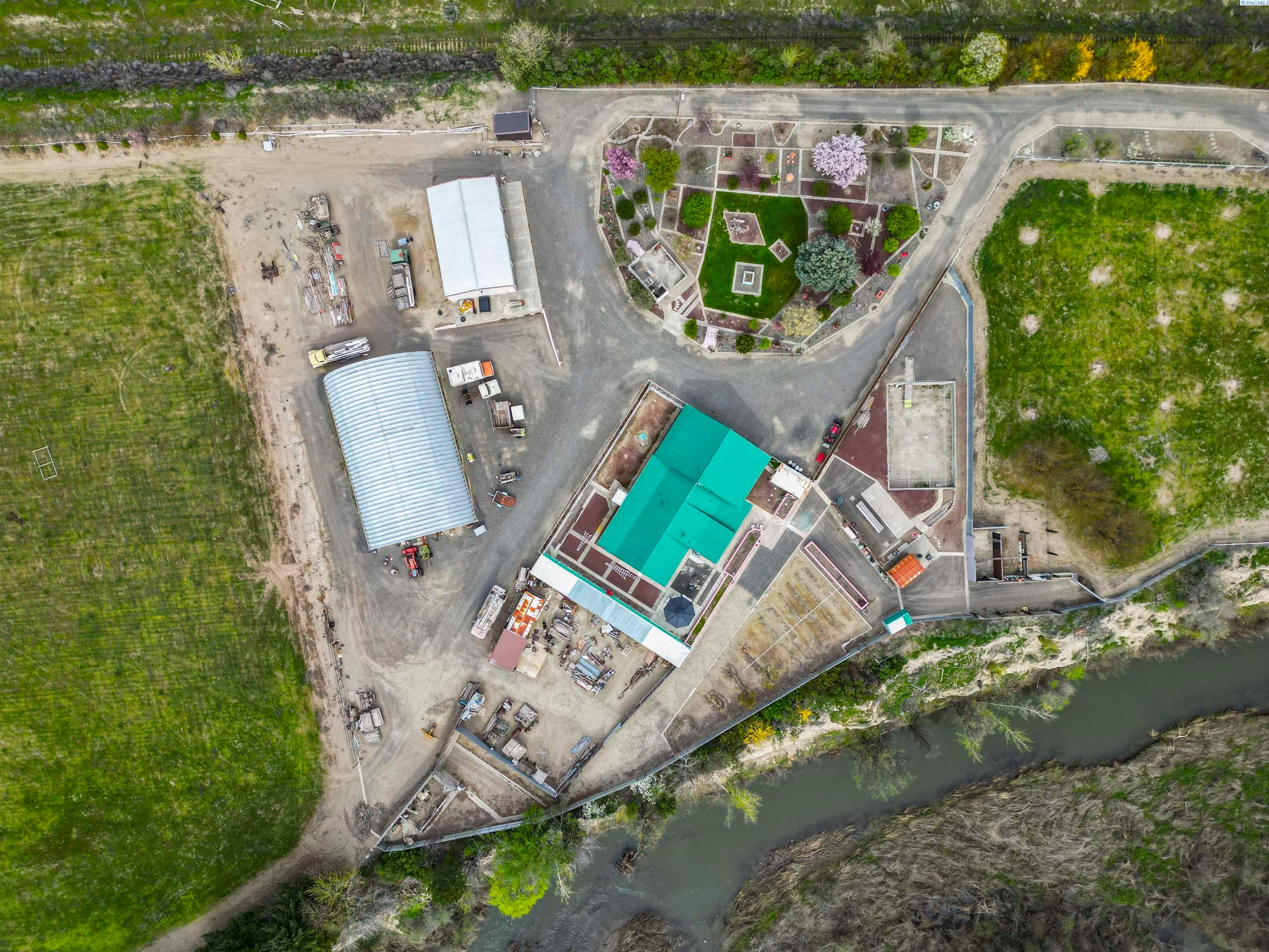 Granger, Washington, 98932, United States, 4 Bedrooms Bedrooms, ,1 BathroomBathrooms,Residential,For Sale,1975233