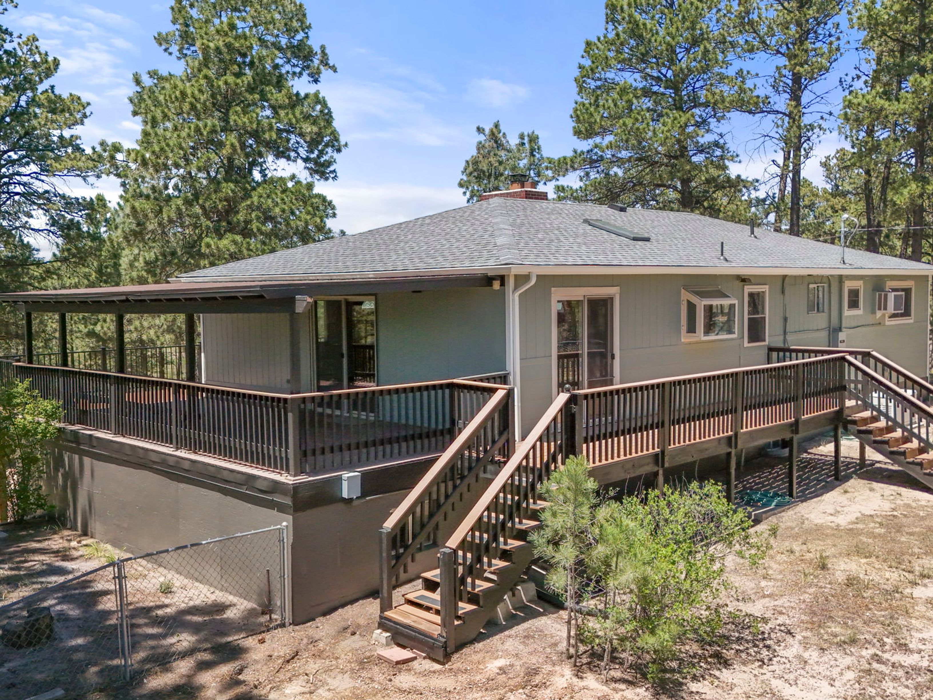  Extremely desirable southwest Black Forest location on stunning 5 wooded acres - 物件實景