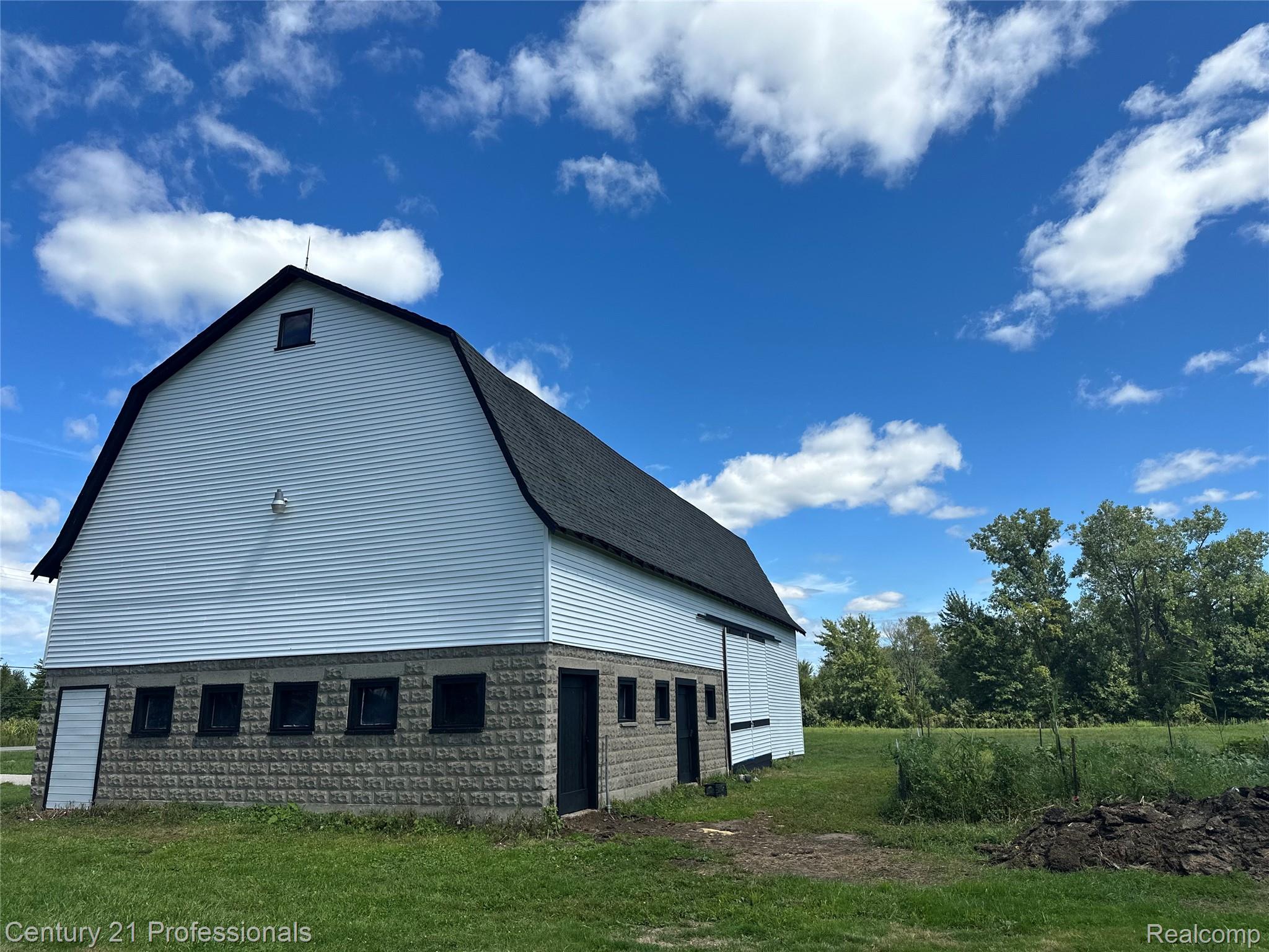 China, Michigan, 48054, United States, 4 Bedrooms Bedrooms, ,2 BathroomsBathrooms,Residential,For Sale,1974308